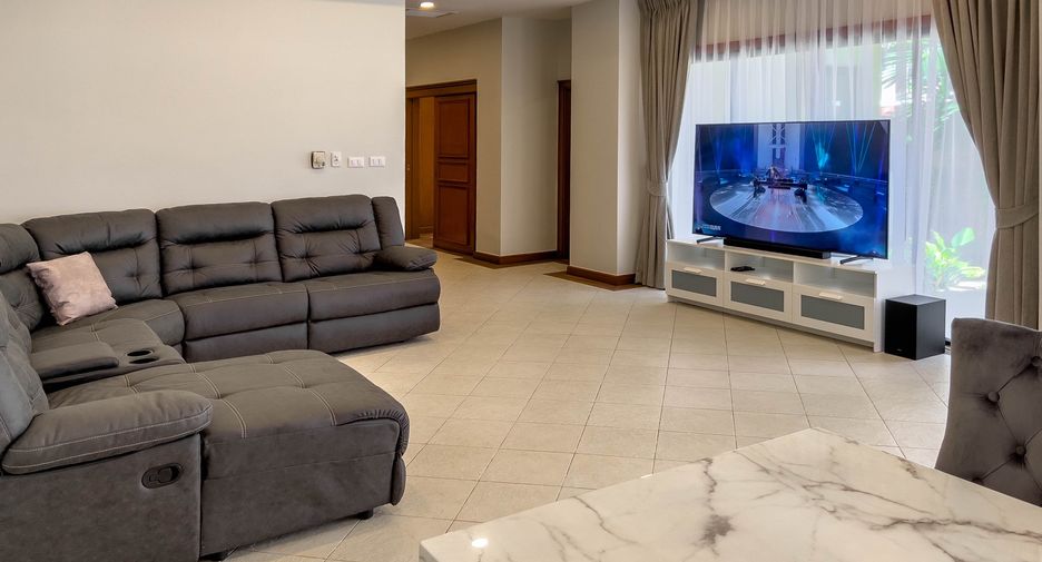 For rent 4 bedrooms villa in Thalang, Phuket