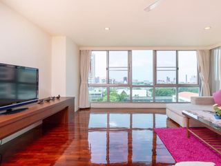 For rent 4 bed serviced apartment in Sathon, Bangkok