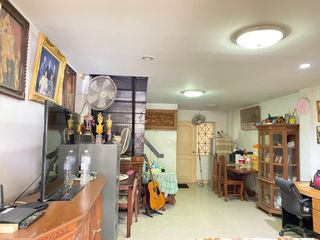 For sale 4 bedrooms townhouse in Bang Khen, Bangkok