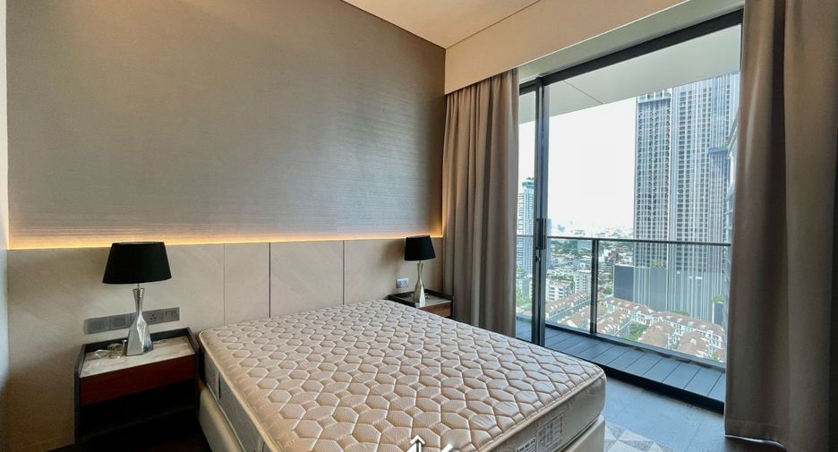 For rent 3 bedrooms condo in Watthana, Bangkok
