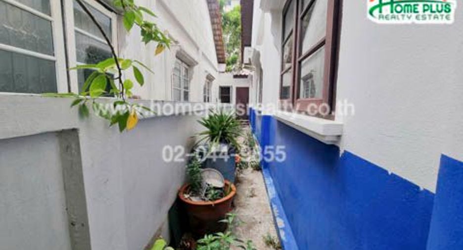 For sale 2 bedrooms house in Mueang Samut Prakan, Samut Prakan
