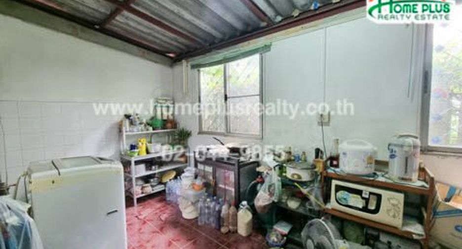 For sale 2 bedrooms house in Mueang Samut Prakan, Samut Prakan