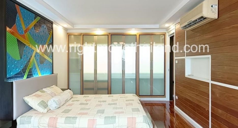 For sale 2 bedrooms condo in Watthana, Bangkok