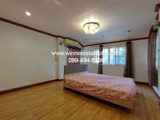 For sale 2 ベッドルーム townhouse in Saphan Sung, Bangkok