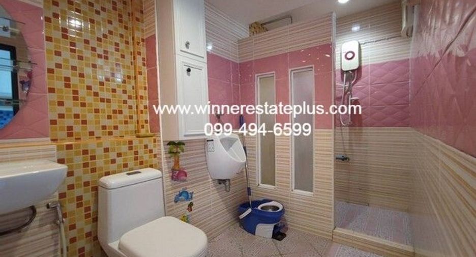 Casa adosada en venta de 2 habitaciones en Saphan Sung, Bangkok