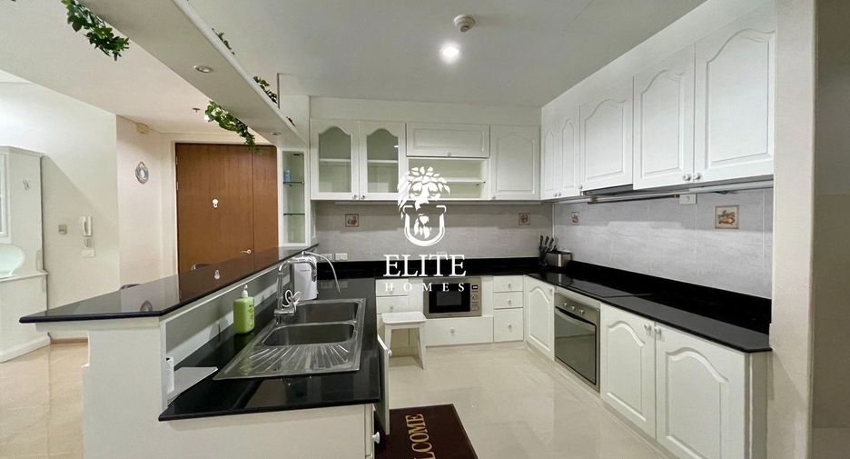 Wohnung zur Miete mit 3 Zimmer in Khlong Toei, Bangkok