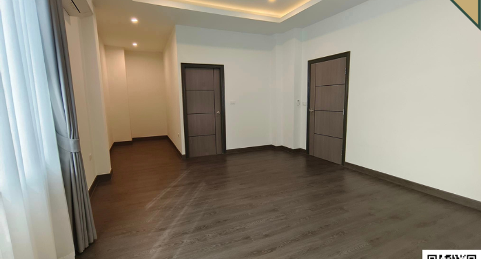 For rent and for sale 4 bedrooms house in Watthana, Bangkok