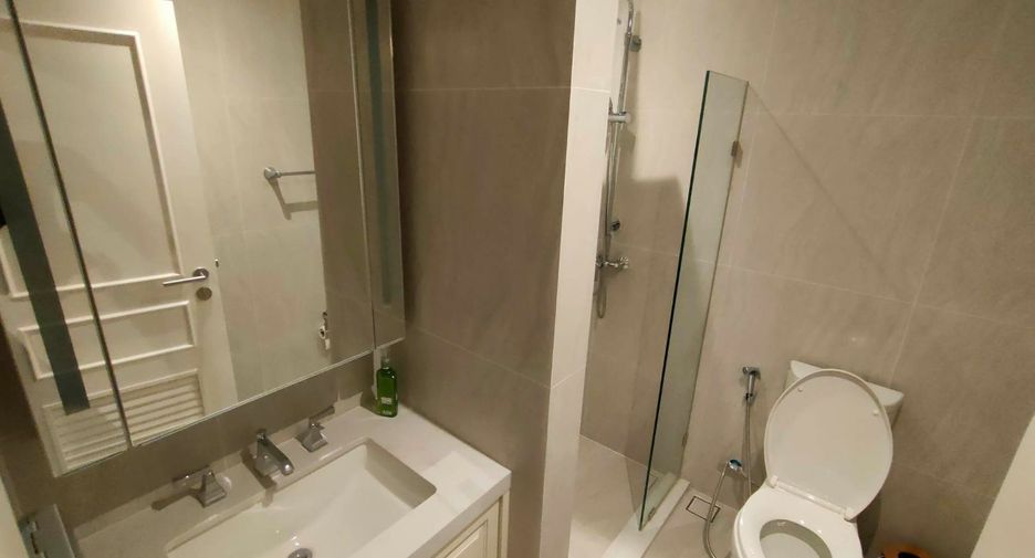 For rent 4 bedrooms condo in Bang Kho Laem, Bangkok