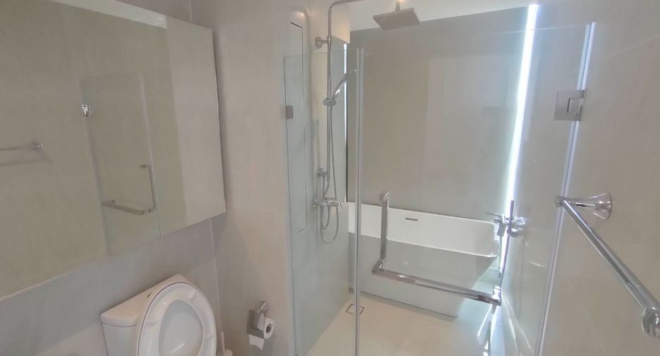 For rent 4 bedrooms condo in Bang Kho Laem, Bangkok