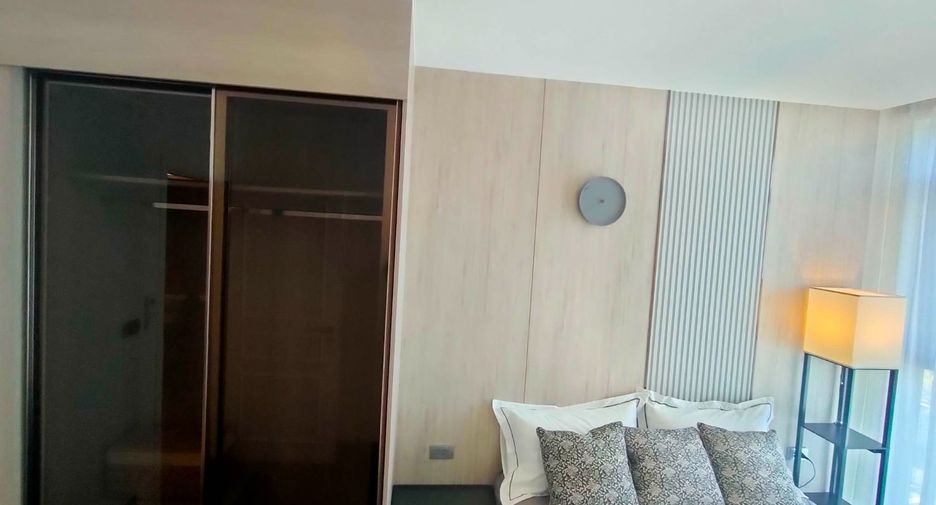 For rent 4 bedrooms condo in Bang Kho Laem, Bangkok