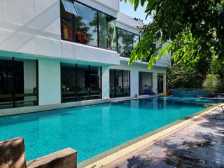 For sale 7 bed villa in San Kamphaeng, Chiang Mai