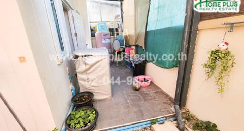 For sale 2 bedrooms townhouse in Lat Lum Kaeo, Pathum Thani
