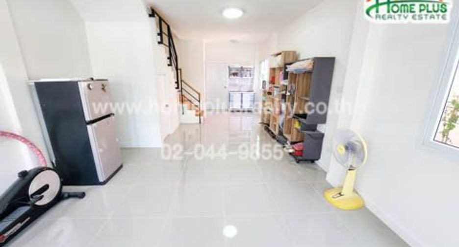 For sale 2 bedrooms townhouse in Lat Lum Kaeo, Pathum Thani