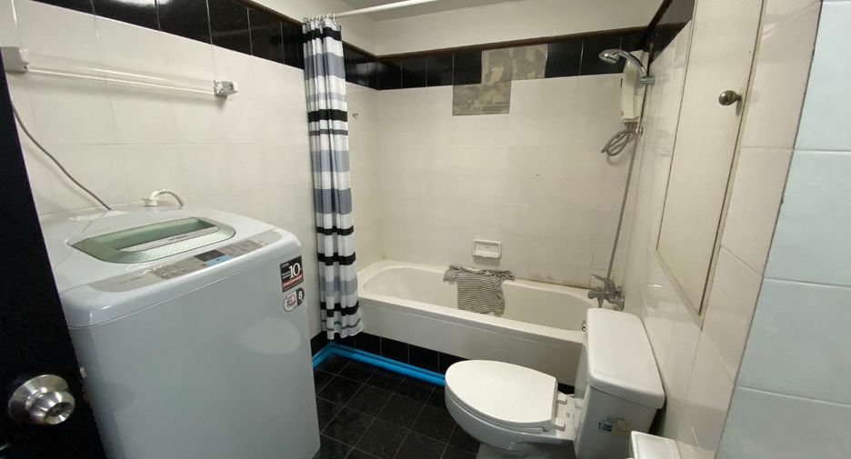 For rent and for sale 2 bedrooms condo in Watthana, Bangkok