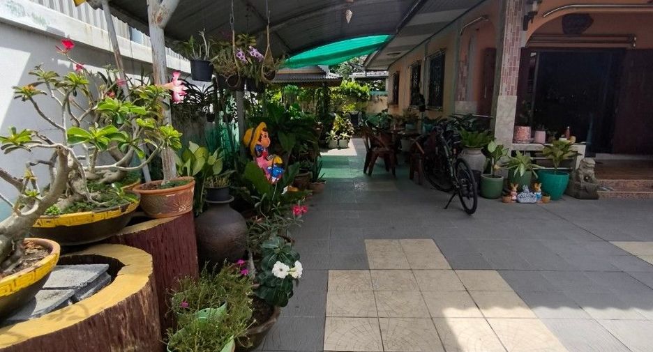 For sale 3 Beds house in Thung Khru, Bangkok