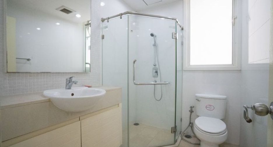 Аренда и продажа 2 спальни кондо в Кхлонг Тоеи, Бангкок