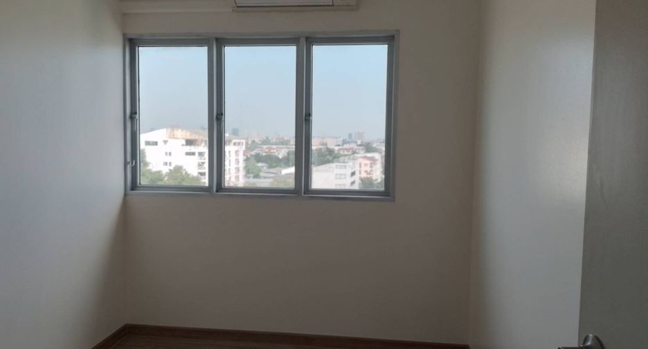 For sale 2 Beds condo in Lat Phrao, Bangkok