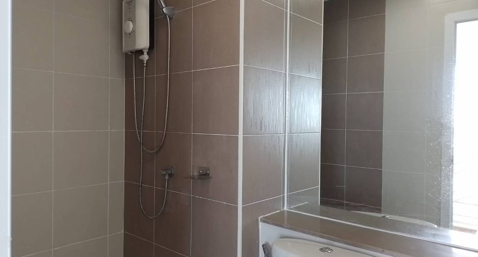 For sale 2 Beds condo in Lat Phrao, Bangkok