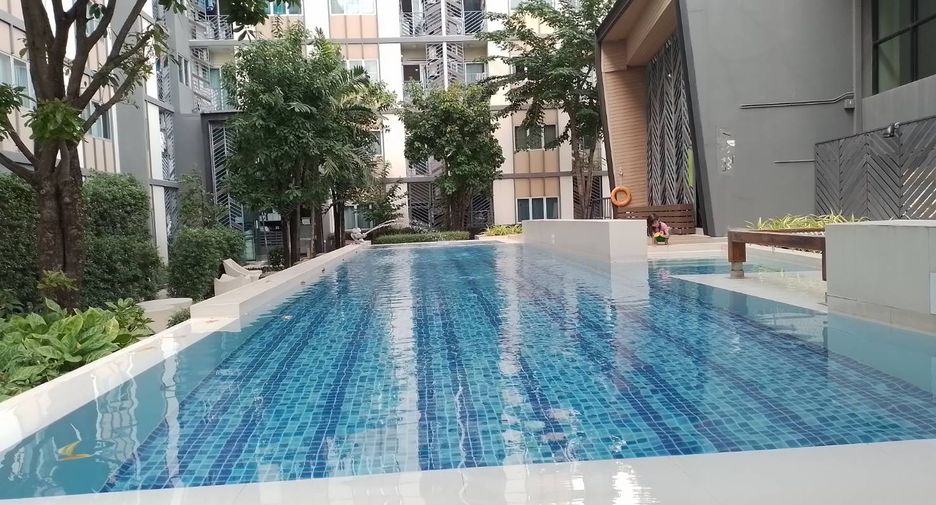 For sale 2 Beds condo in Lat Phrao, Bangkok