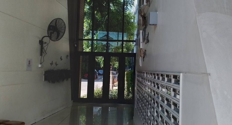 For sale 2 Beds condo in Lat Phrao, Bangkok