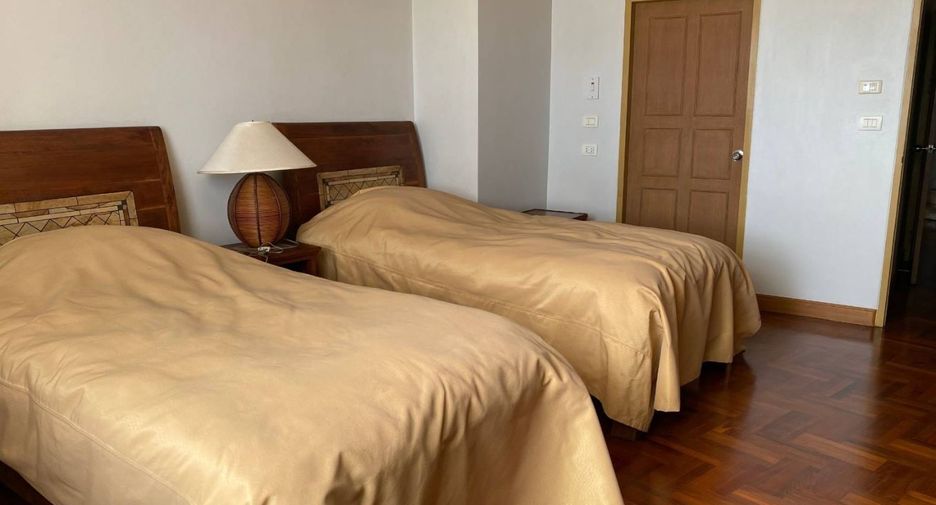Apartamento en alquiler de 3 habitaciones en Phra Nakhon, Bangkok