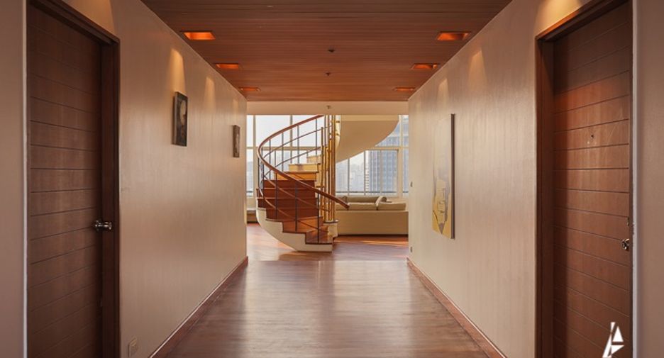 For rent and for sale 3 bedrooms condo in Watthana, Bangkok