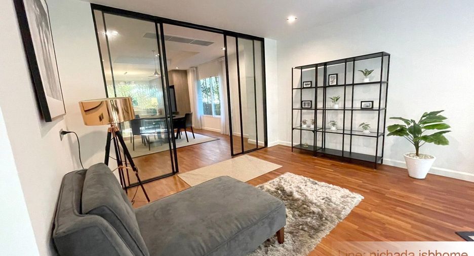 Casa en alquiler y en venta de 4 habitaciones en Pak Kret, Nonthaburi