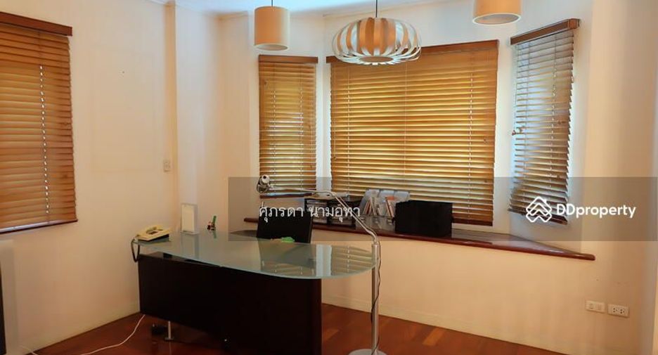 Casa en venta de 4 habitaciones en Bang Khen, Bangkok