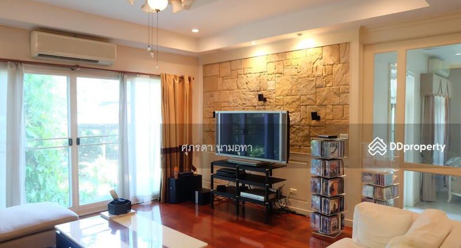 Casa en venta de 4 habitaciones en Bang Khen, Bangkok