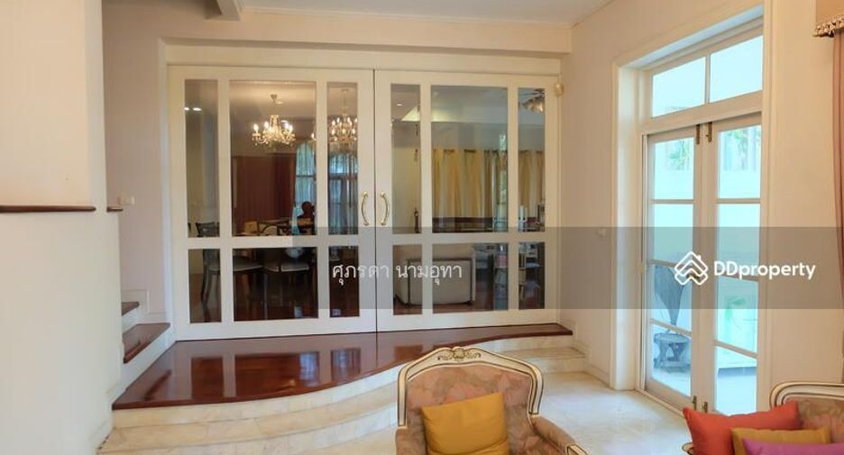 Casa en venta de 4 habitaciones en Bang Khen, Bangkok