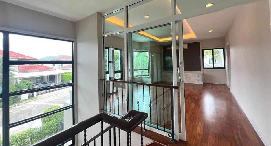 Haus zum Kauf mit 4 Zimmer in Mueang Nonthaburi, Nonthaburi