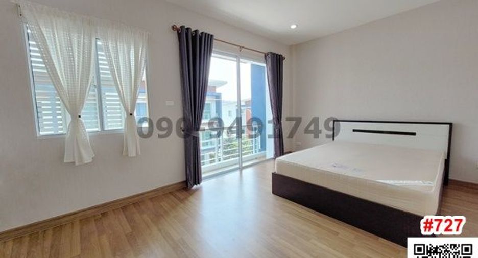 For rent 3 bedrooms townhouse in Lak Si, Bangkok
