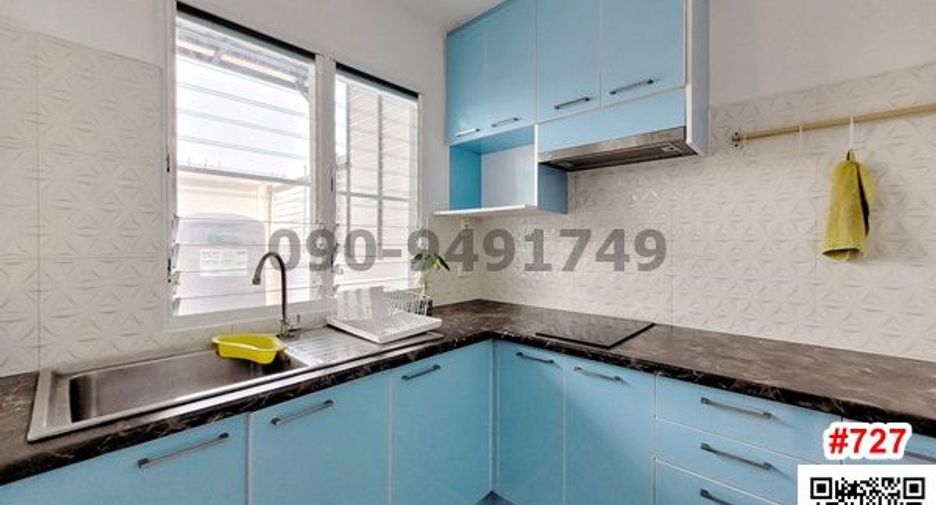 For rent 3 bedrooms townhouse in Lak Si, Bangkok