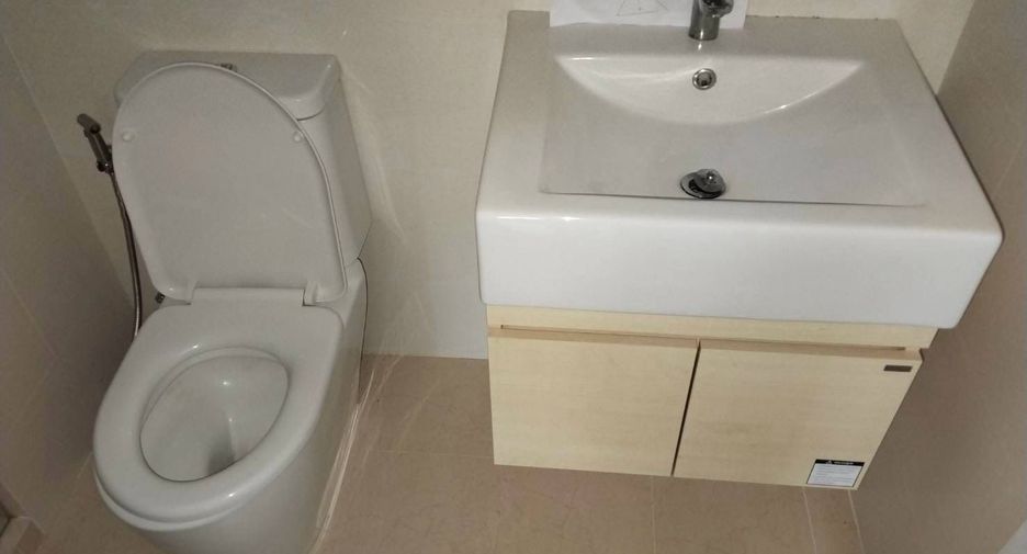 Condo en alquiler de 1 habitaciones en Huai Khwang, Bangkok