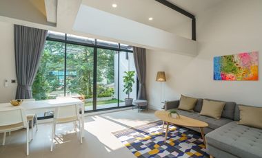 For rent 4 bedrooms townhouse in Watthana, Bangkok