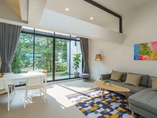 Casa adosada en alquiler de 4 habitaciones en Watthana, Bangkok