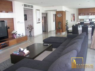 For rent そして for sale 4 Beds condo in Bang Kho Laem, Bangkok