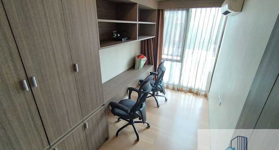 À vendre 3 chambres condo à Watthana, Bangkok
