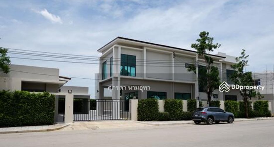 For sale 4 bedrooms house in Min Buri, Bangkok