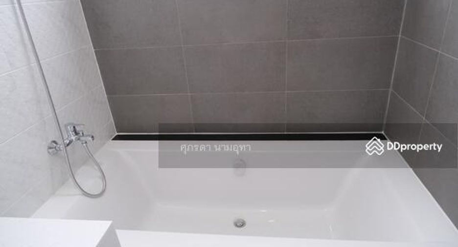 For sale 4 bedrooms house in Min Buri, Bangkok