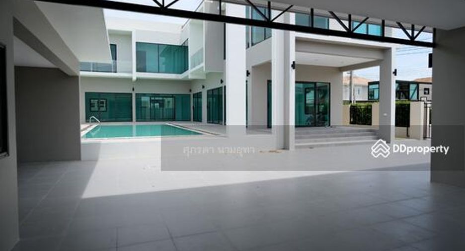 For sale 4 bedrooms house in Min Buri, Bangkok