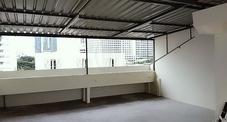 For sale 3 bedrooms townhouse in Sathon, Bangkok