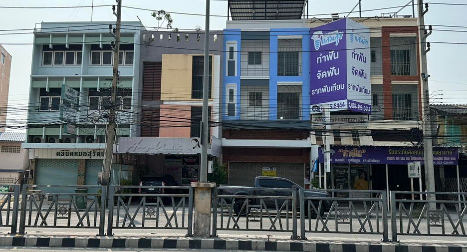 ให้เช่า 3 เตียง พื้นที่ค้าปลีก ใน เมืองชลบุรี, ชลบุรี