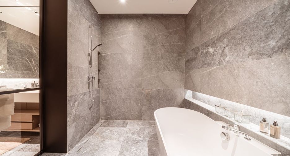 For sale 2 bed condo in Khlong San, Bangkok