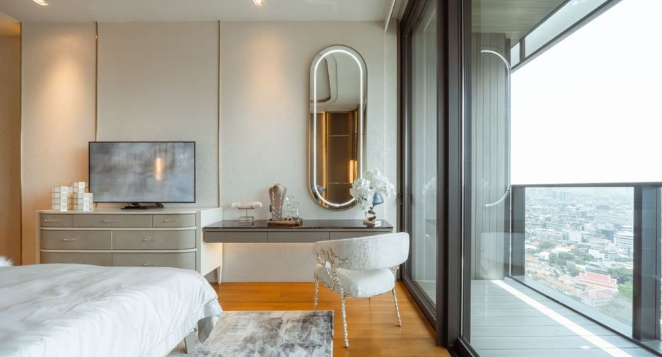 For sale 2 bed condo in Khlong San, Bangkok