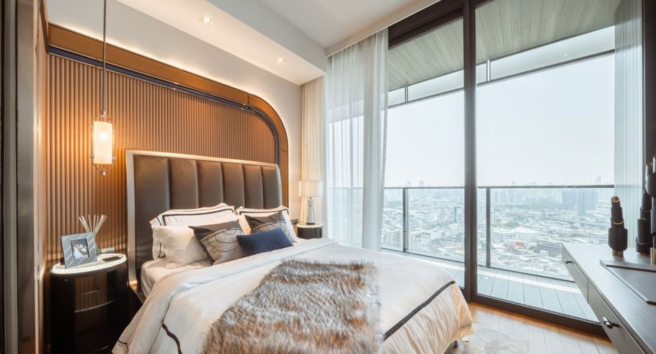 For sale 2 bed condo in Khlong San, Bangkok