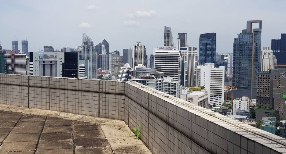 For sale 3 bedrooms condo in Pathum Wan, Bangkok