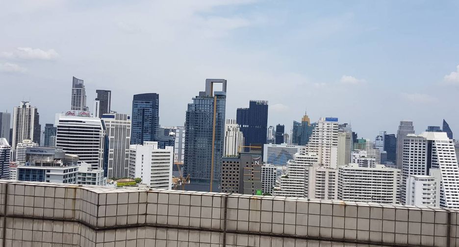 For sale 3 bedrooms condo in Pathum Wan, Bangkok