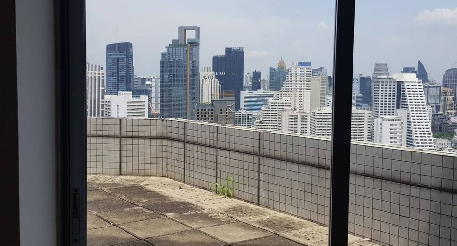 For sale 3 bedrooms condo in Pathum Wan, Bangkok
