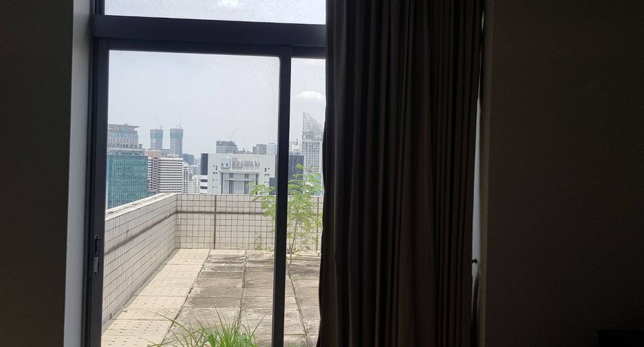 For sale 3 bedrooms condo in Pathum Wan, Bangkok